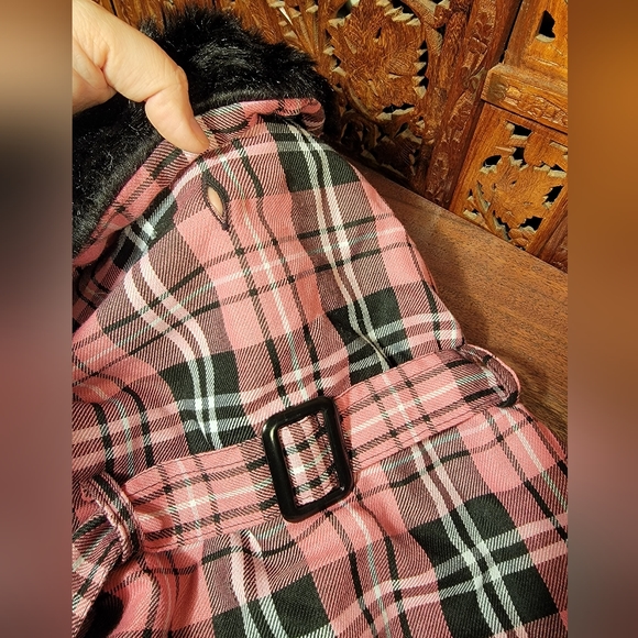 NWT Doggie Design Pink & Black Plaid Coat Faux Fur Trim Size XL with Leash - Picture 4 of 8
